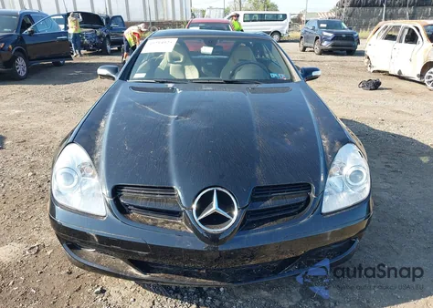 2008 Mercedes-Benz Slk 280 z USA, uszkodzony, nr VIN WDBWK54F28F177656